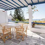 Albatross * Agios Sostis (Tinos)