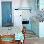 Albatross * Agios Sostis (Tinos)