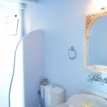 Albatross Apartment