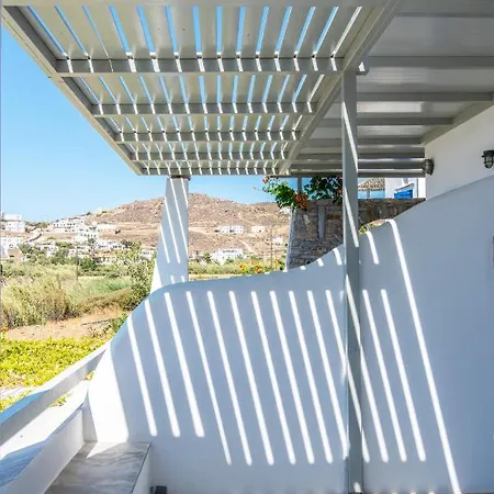 Albatross Holiday * Agios Sostis (Tinos)