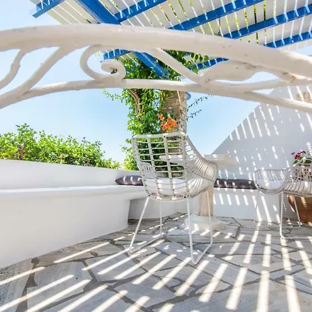 Albatross Holiday * Agios Sostis (Tinos)